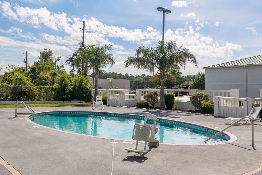 Motel 6 Waycross Ngoại thất bức ảnh