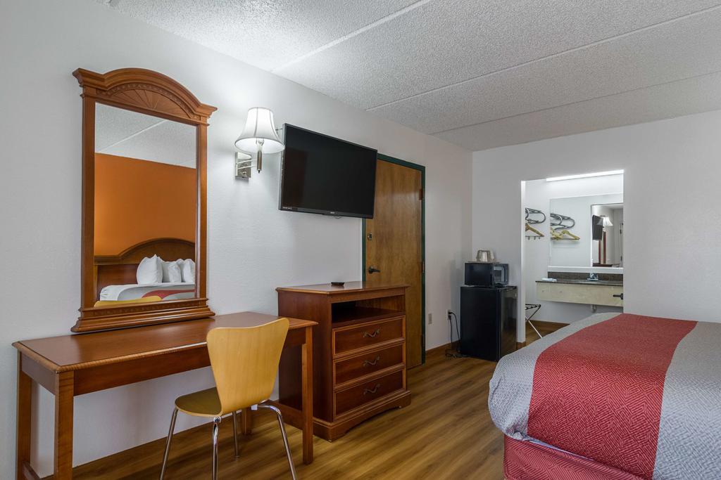 Motel 6 Waycross Ngoại thất bức ảnh