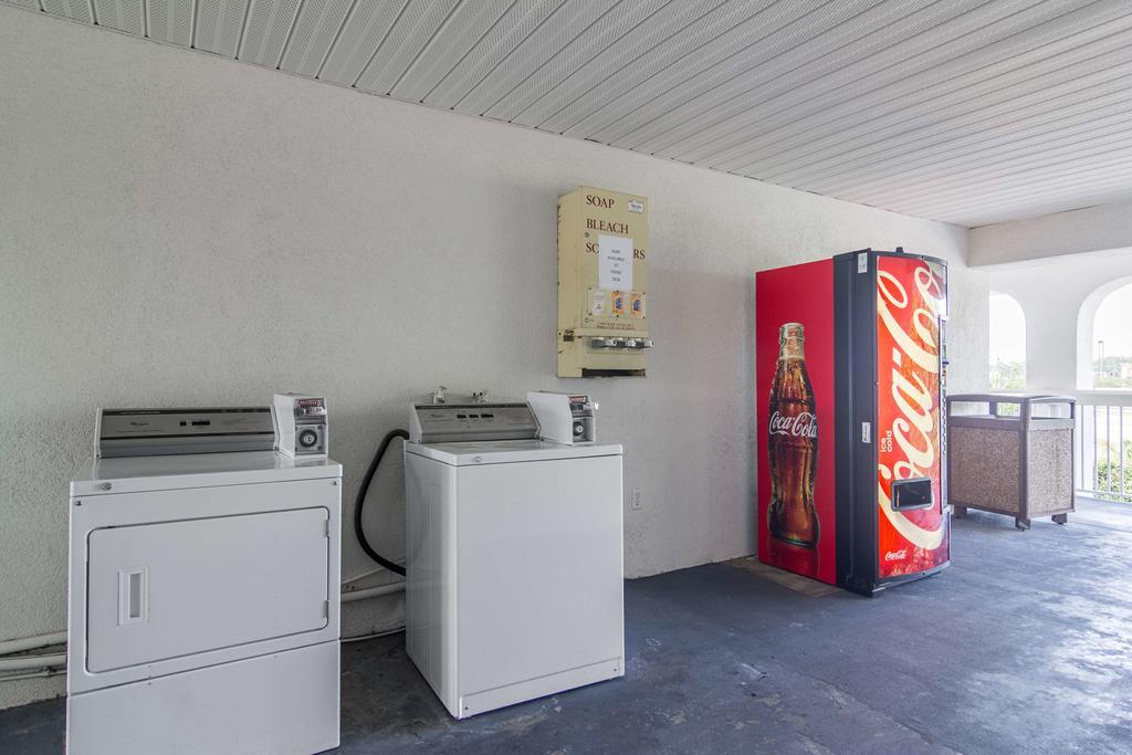 Motel 6 Waycross Ngoại thất bức ảnh